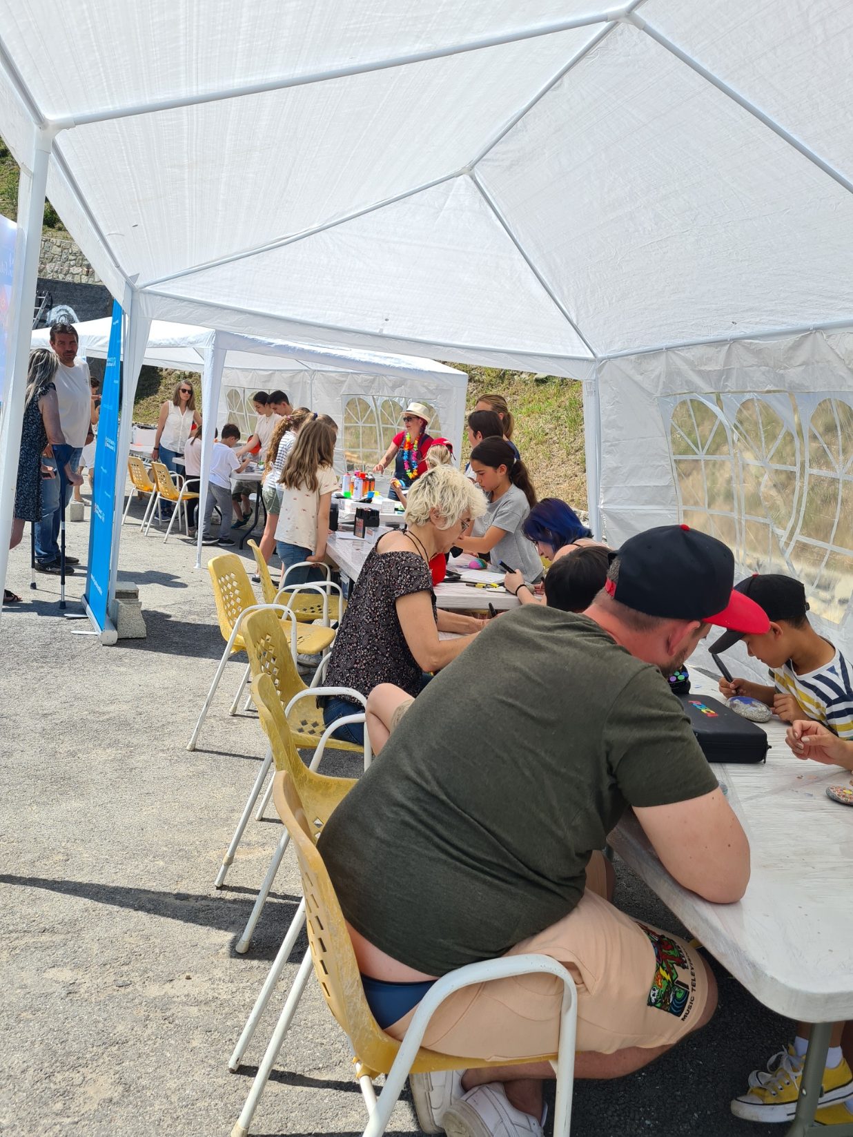 place_for_art_association_street_art_nice_06_fresque_artiste_live_painting_atelier_evenement_art_urbain_contemporain_florence_fabris_festival_massoins_alpes_maritimes_07-rotated