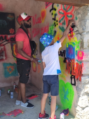 place_for_art_association_street_art_nice_06_fresque_artiste_live_painting_atelier_evenement_art_urbain_contemporain_florence_fabris_festival_massoins_alpes_maritimes_010-scaled